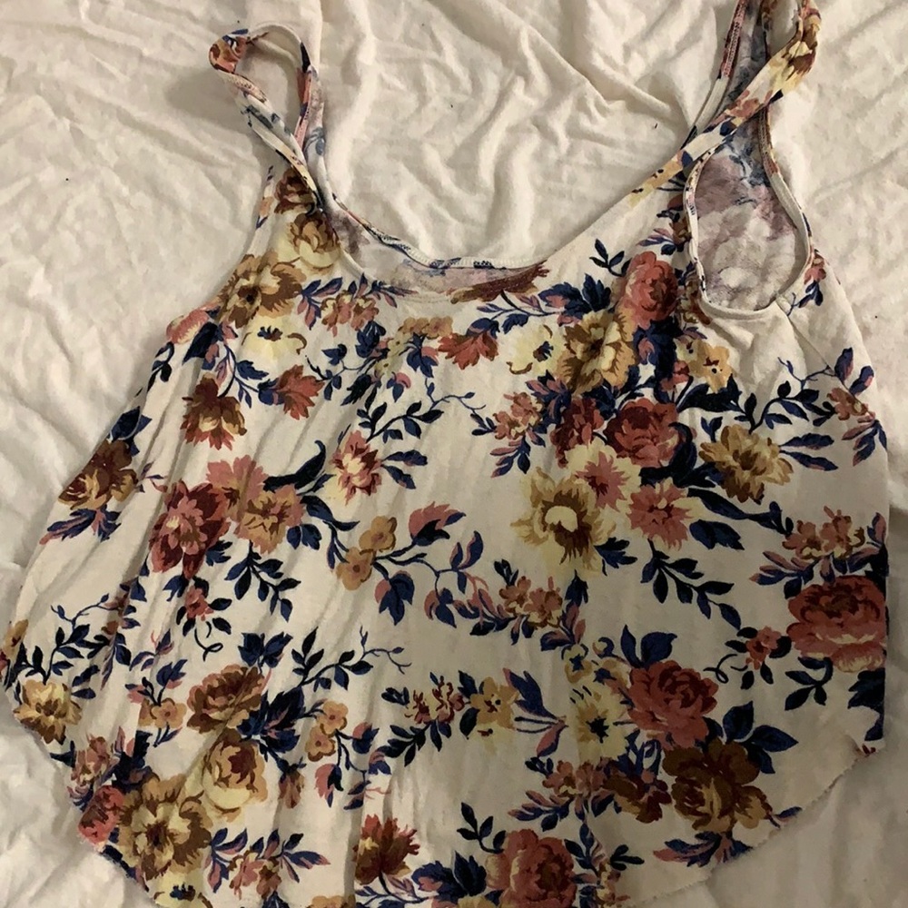 Loose fitted cropped tank